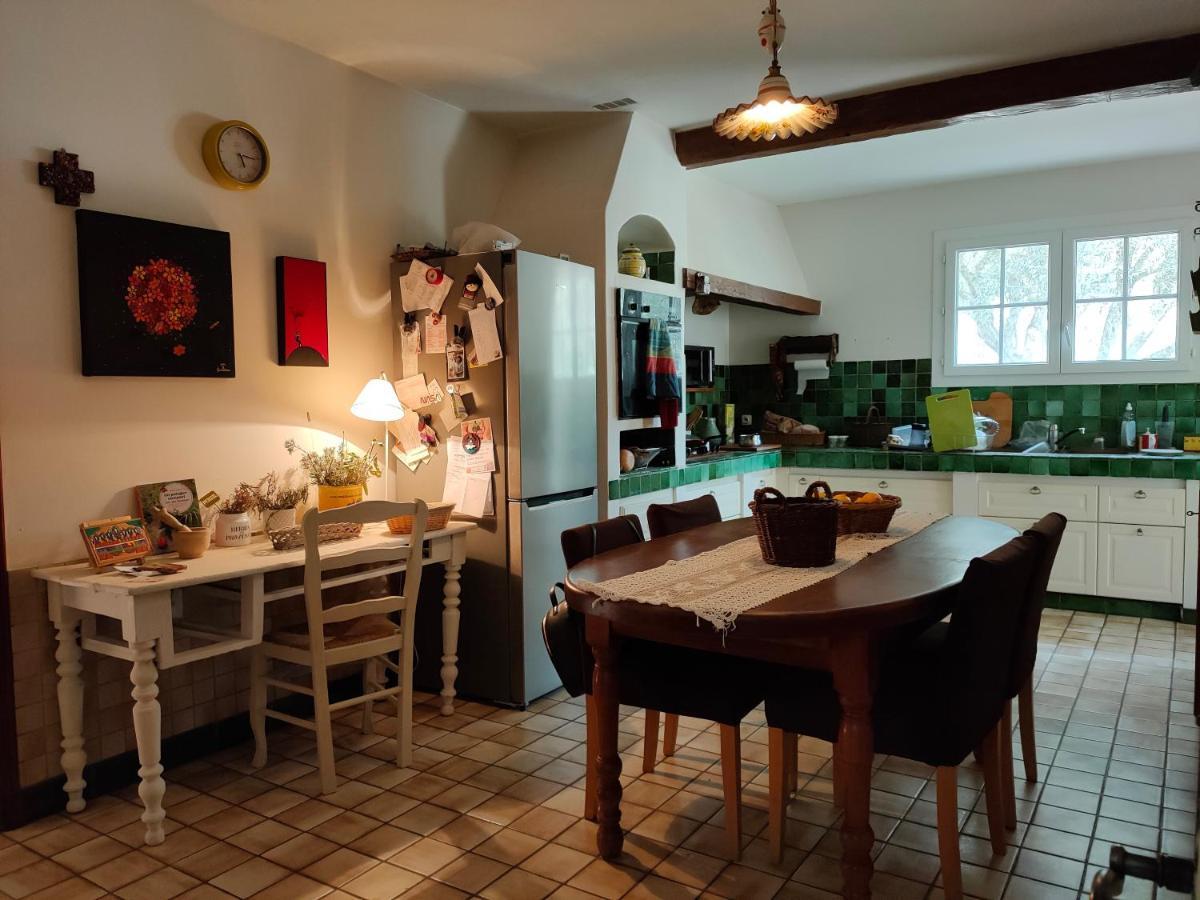 Villa Les Chariotins Драгинян Екстериор снимка